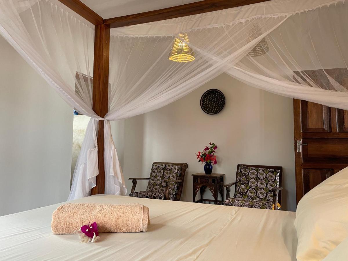 Meliks Hotel จัมเบียนี ภายนอก รูปภาพ
