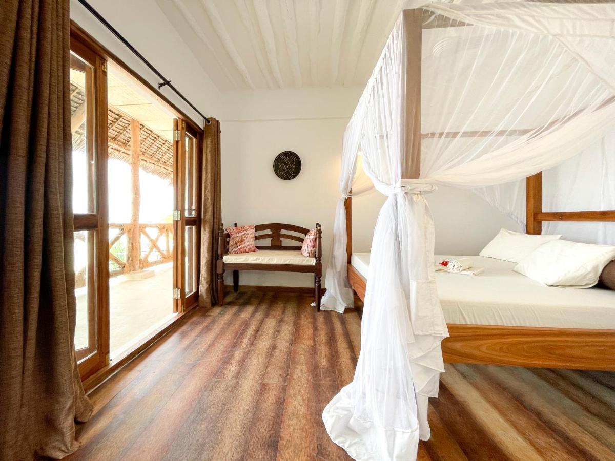 Meliks Hotel จัมเบียนี ภายนอก รูปภาพ