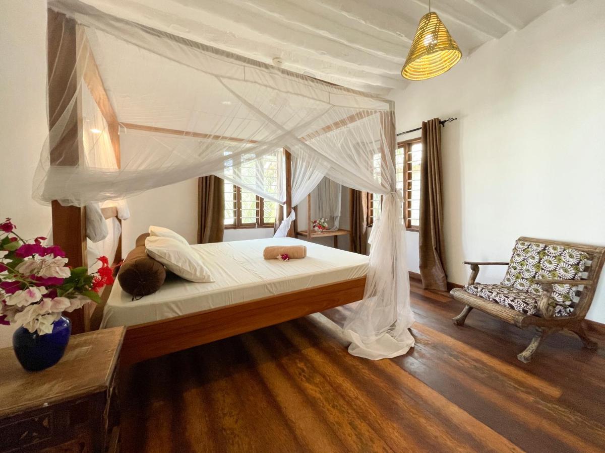 Meliks Hotel จัมเบียนี ภายนอก รูปภาพ