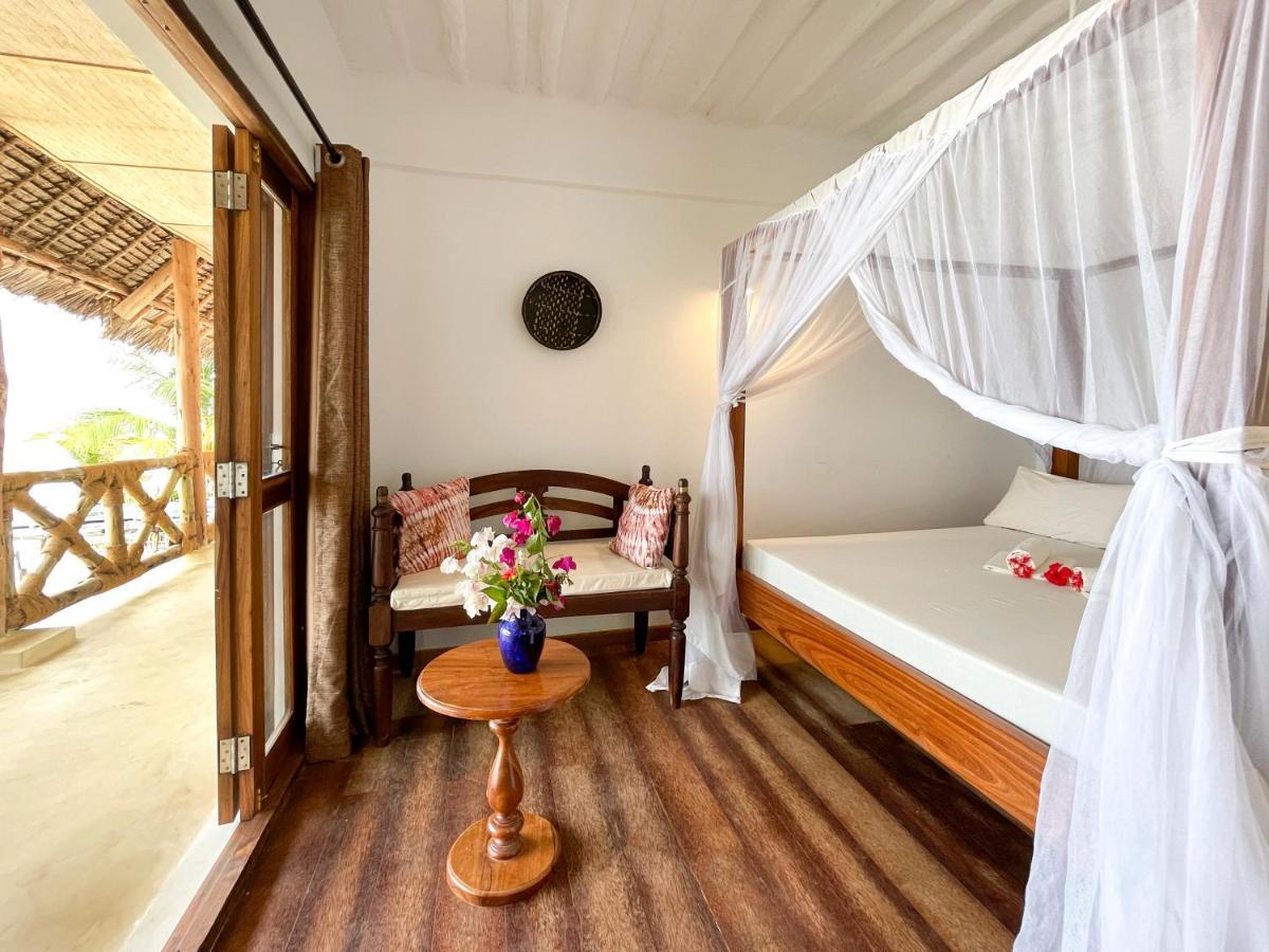 Meliks Hotel จัมเบียนี ภายนอก รูปภาพ