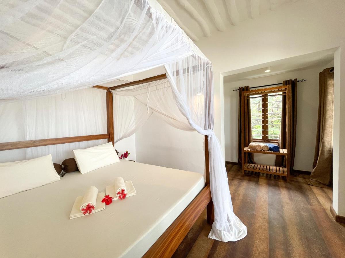 Meliks Hotel จัมเบียนี ภายนอก รูปภาพ