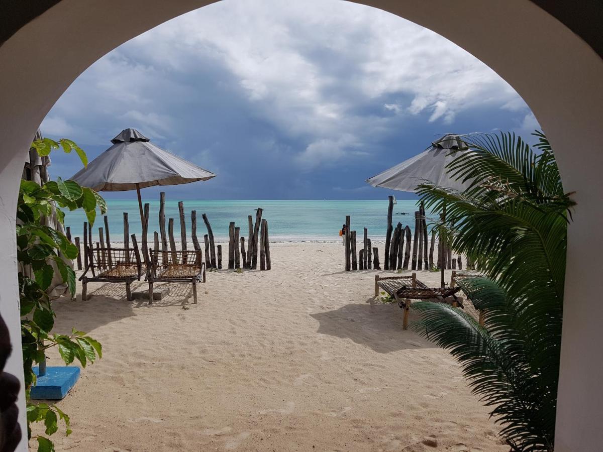 Meliks Hotel จัมเบียนี ภายนอก รูปภาพ