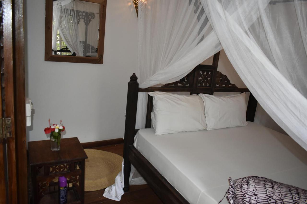 Meliks Hotel จัมเบียนี ภายนอก รูปภาพ